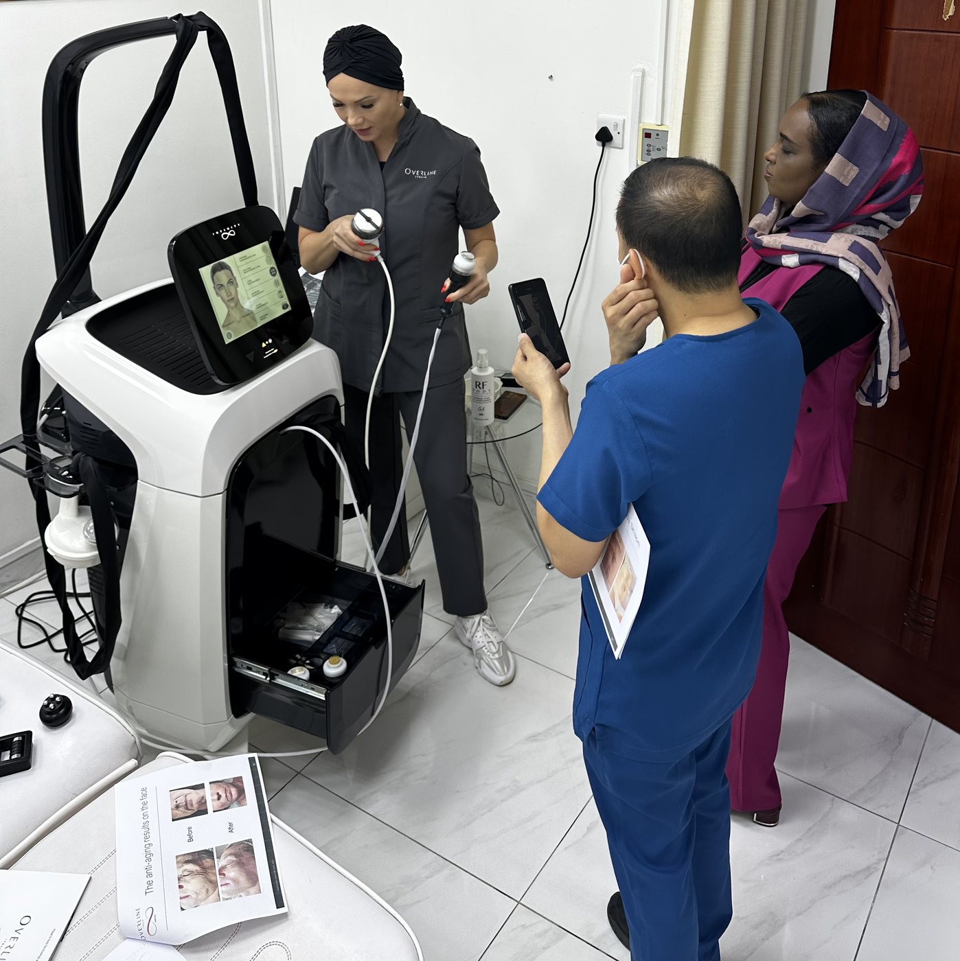 Live Overline device demonstration for clinic staff